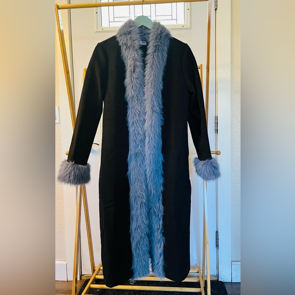 black coat with faux fur trim